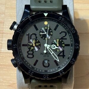 Nixon The 48-20 Chrono "Keep It Fresh" Men's Rubber Band Analog Watch RUNS READ